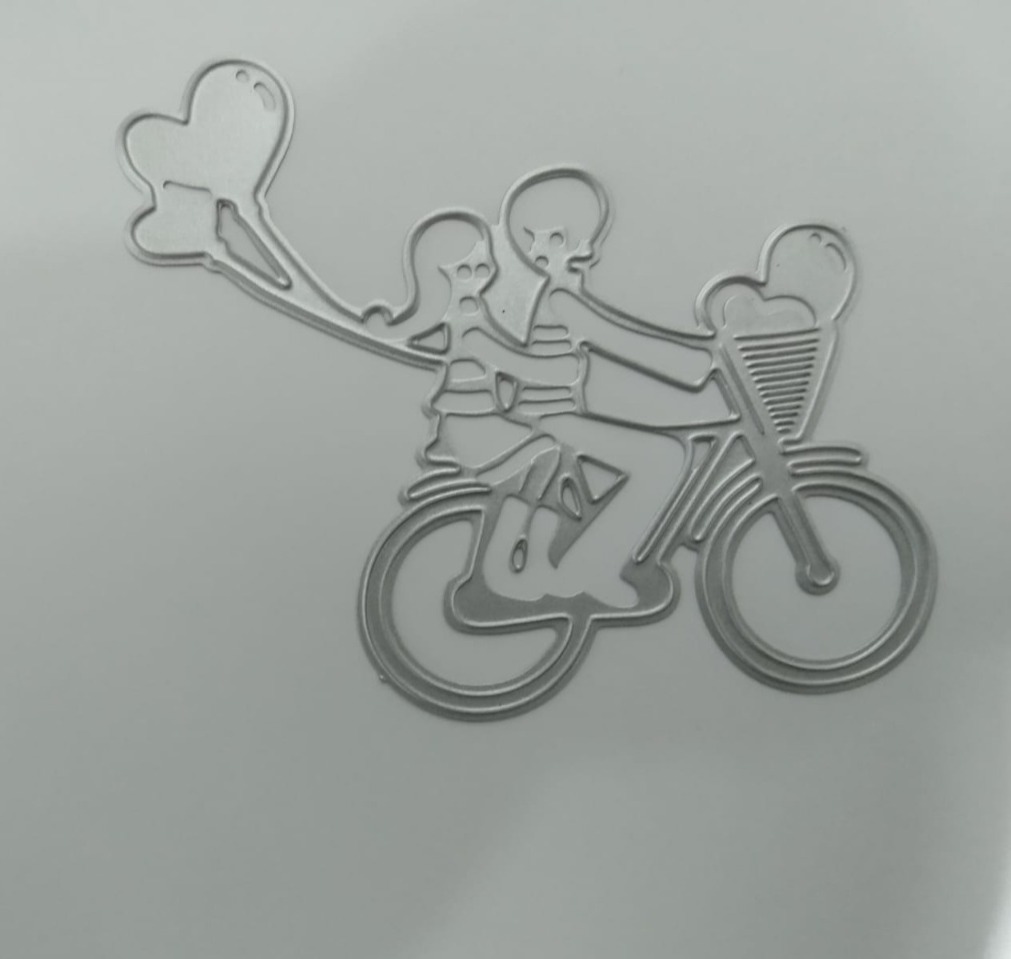 Die Cut Bici con Nenes y Globos