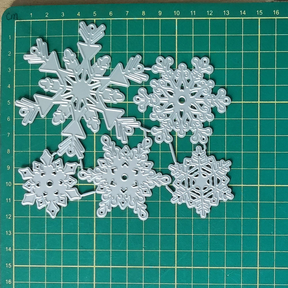 Die Cut Copos de Nieve x 5