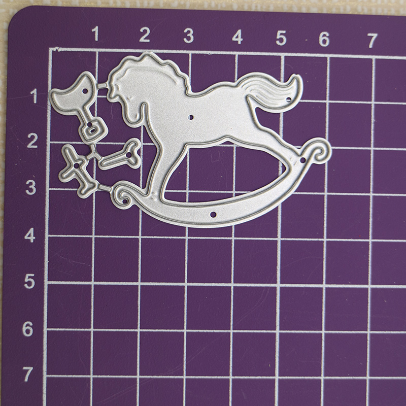 Die Cut Caballo Mecedor - Modelo "B"