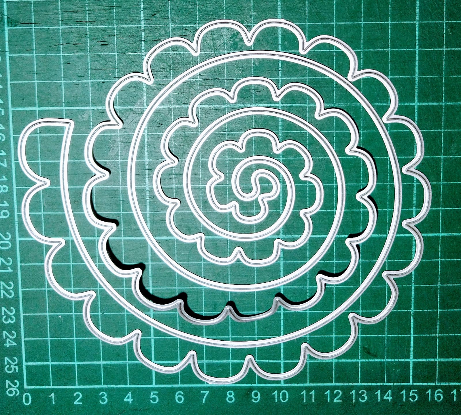 Die Cut para Hacer Flores 15 cm - Modelo "C"