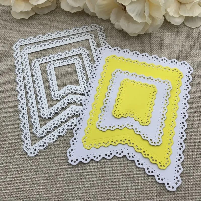 Die Cut Banderines con Broderie x 4