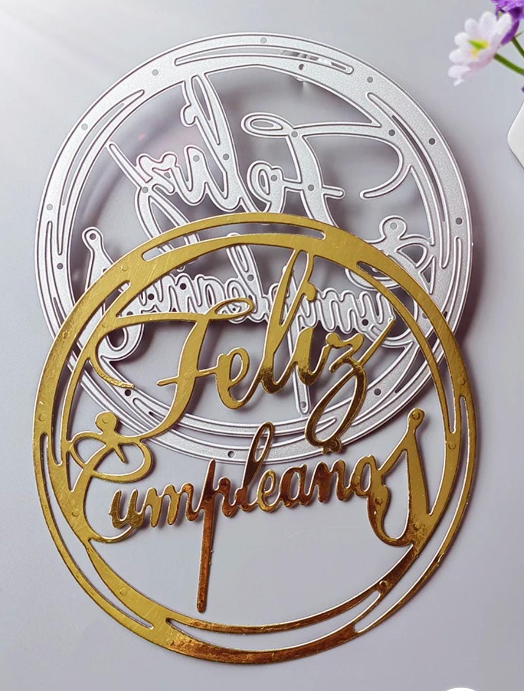 Die Cut Feliz Cumpleaños en Círculo Grande