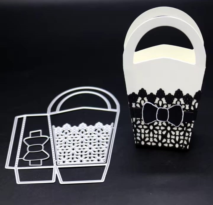 Die Cut Bolsa con Manija y Moño