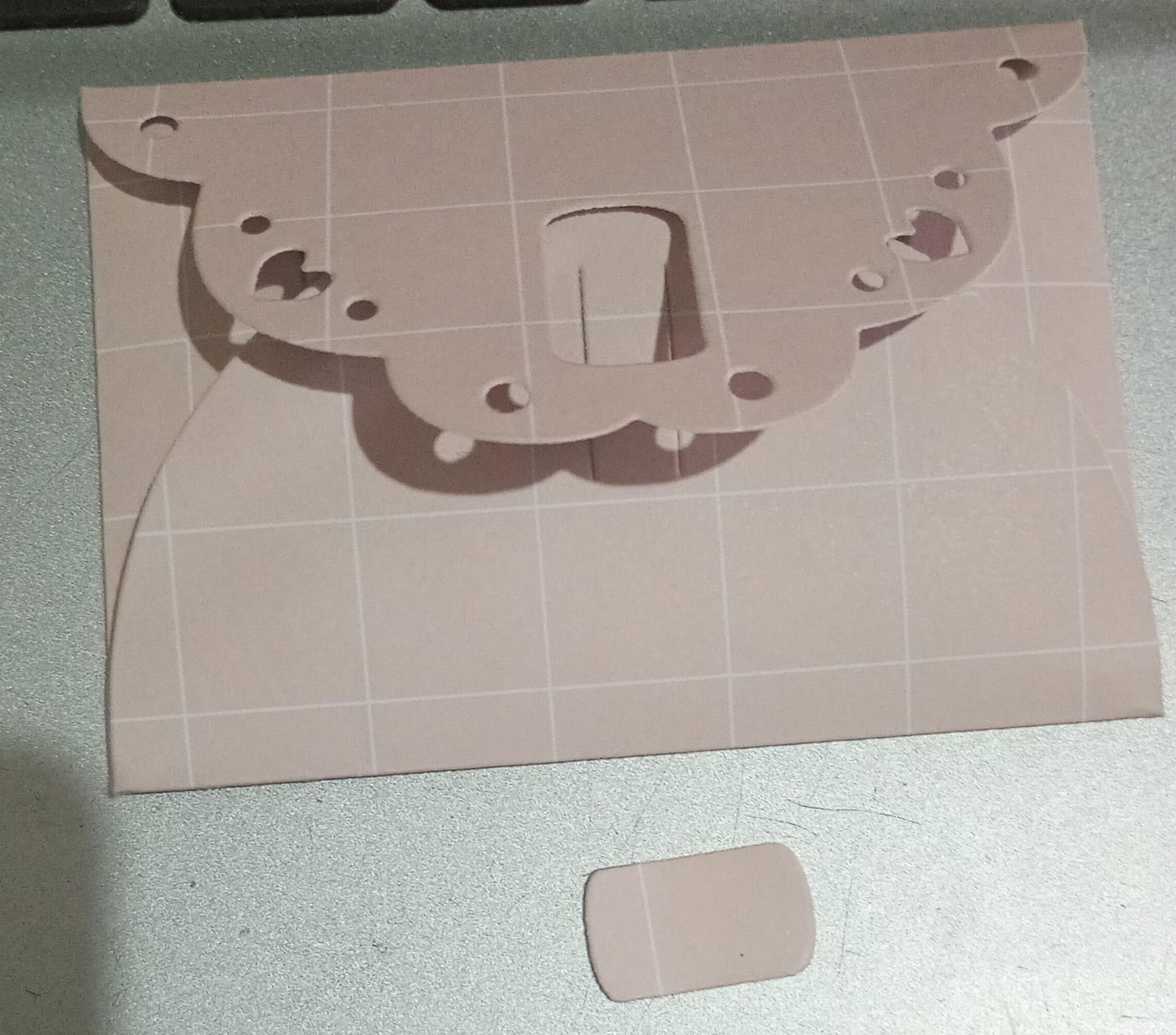 Die Cut Sobrecito con 4 Cierres