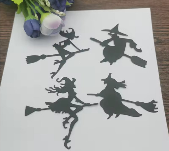 Die Cut Brujitas x 4