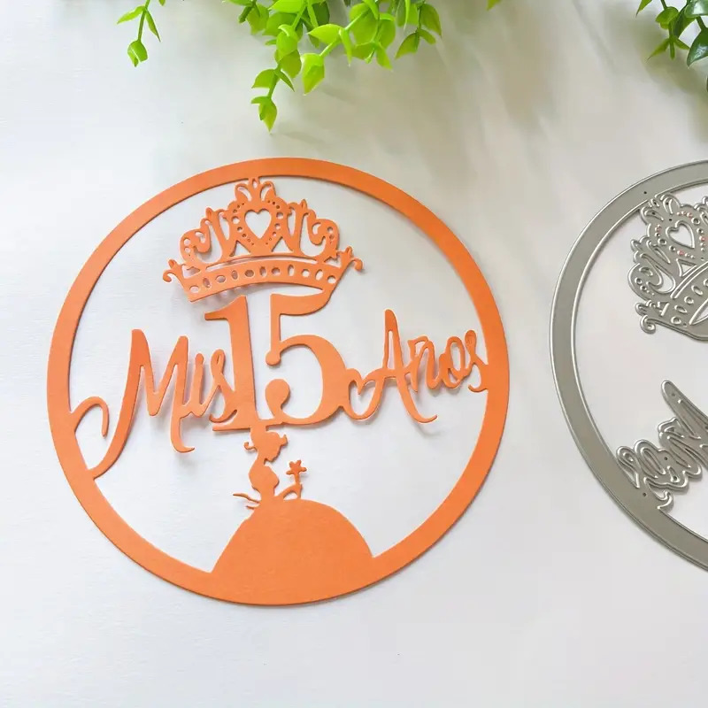 Die Cut Mis 15 con Corona en Círculo