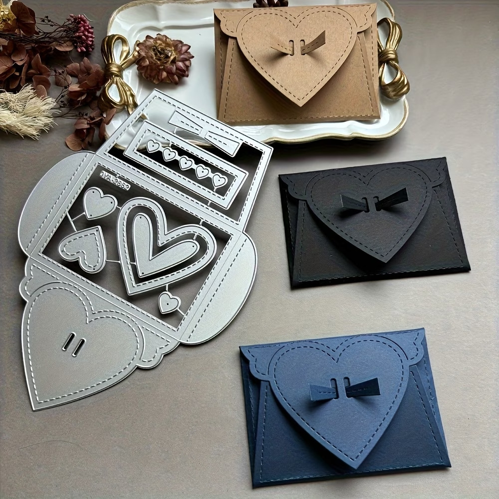 Die Cut Sobre Corazón con Corazoncitos